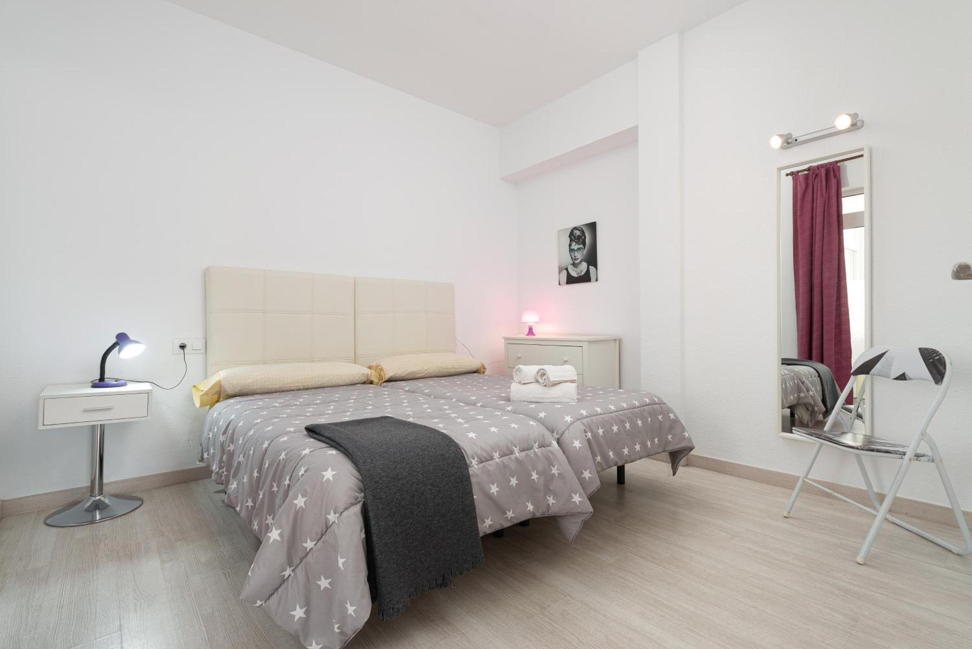 Apartment Xara Torres, At The Beach Of Alcudia Port d'Alcúdia Exterior foto